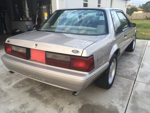 1990 Silver Ford Mustang Coupe