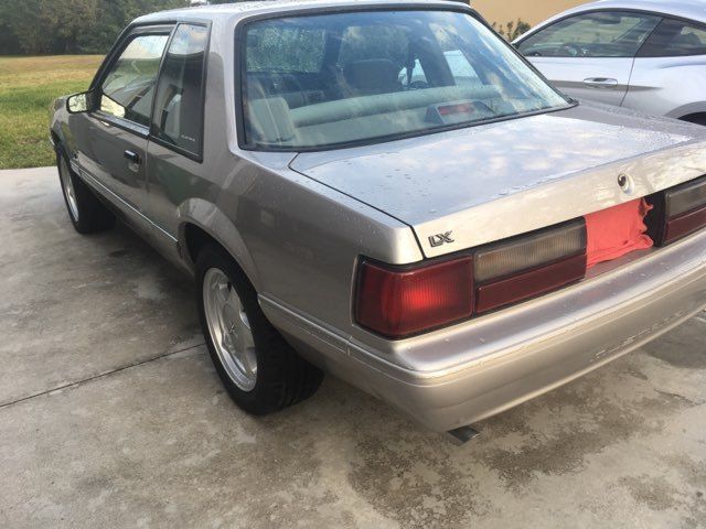 1990 Silver Ford Mustang Coupe