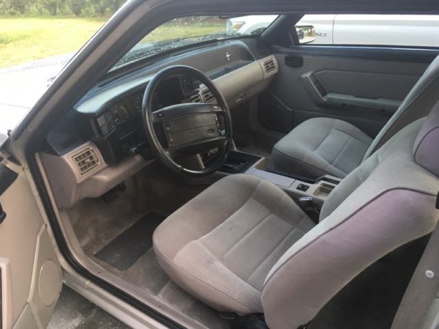 1990 Silver Ford Mustang Coupe
