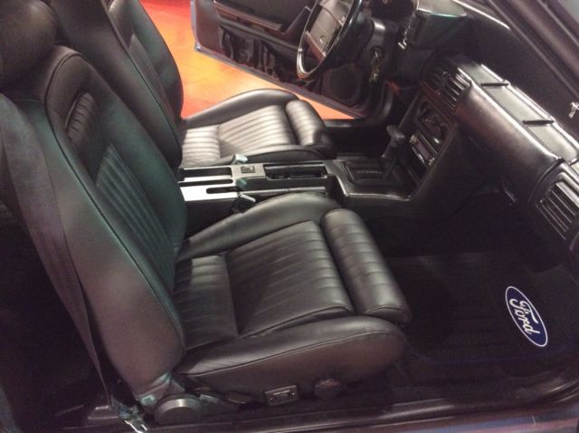 1990 Blue Ford Mustang