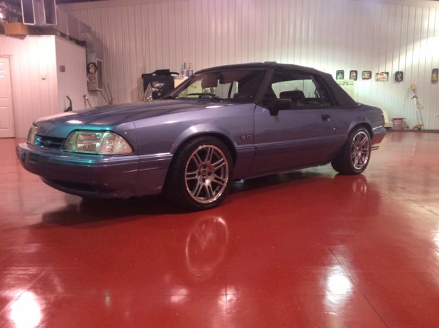 1990 Blue Ford Mustang