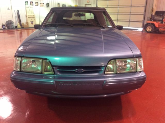 1990 Blue Ford Mustang