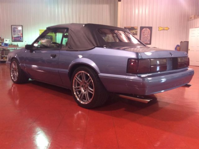 1990 Blue Ford Mustang