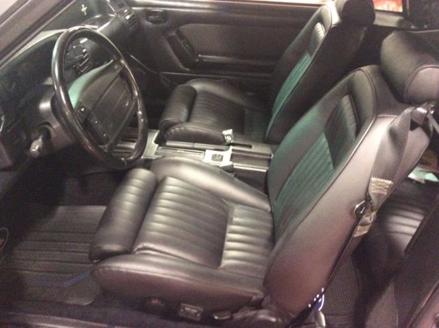 1990 Blue Ford Mustang