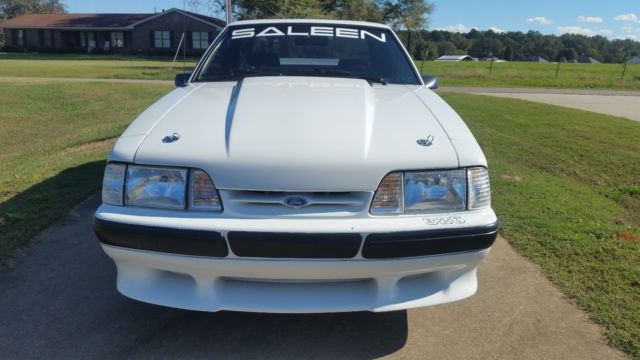1990 White Ford Mustang Hatchback