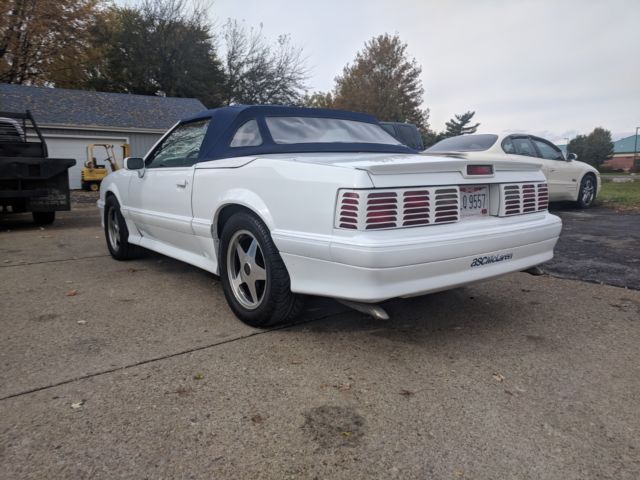 1990 White Ford Mustang Convertible
