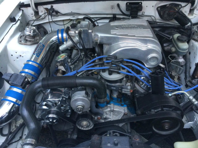 1990 White Ford Mustang Coupe