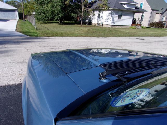 1990 pacific blue Ford Mustang Hatchback
