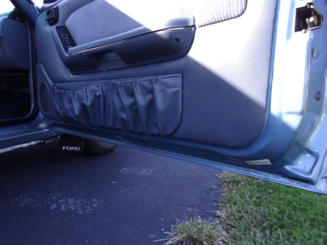1990 pacific blue Ford Mustang Hatchback