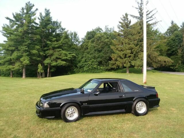 1990 Black Ford Mustang Coupe