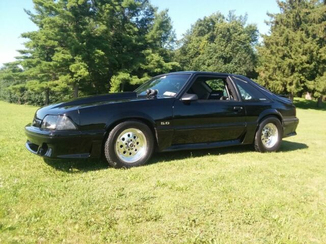 1990 Black Ford Mustang Coupe