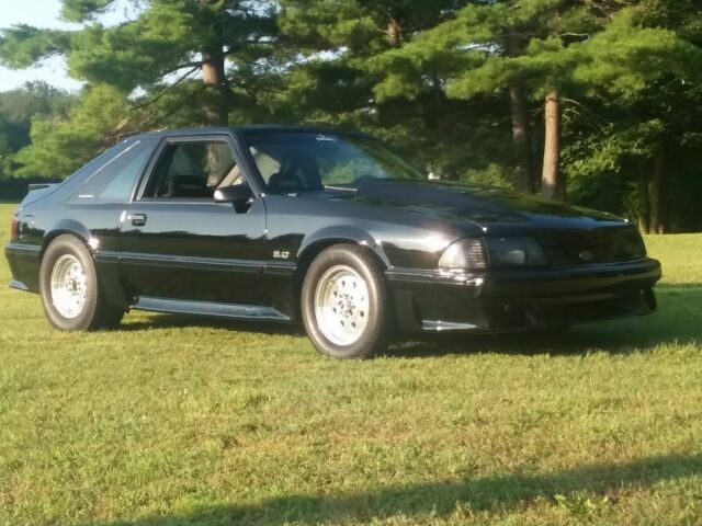 1990 Black Ford Mustang Coupe