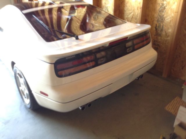 1990 White Nissan 300ZX Coupe