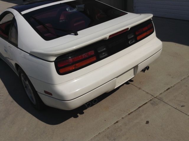 1990 White Nissan 300ZX Coupe