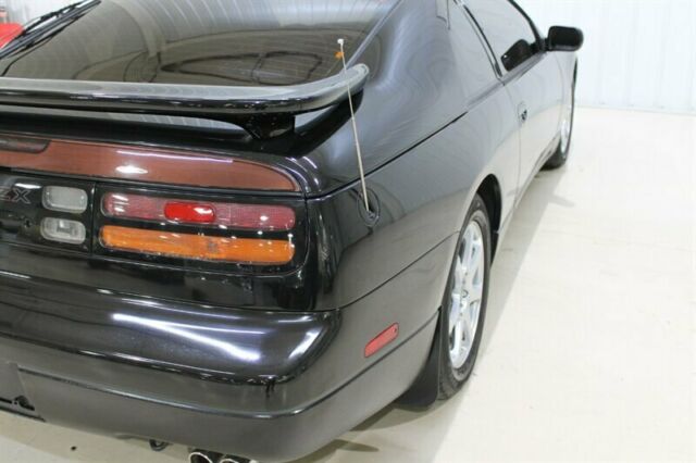 1990 Black Nissan 300ZX --