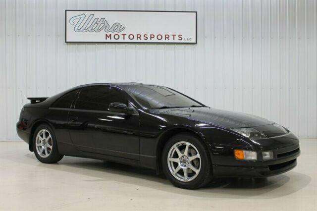 1990 Black Nissan 300ZX --