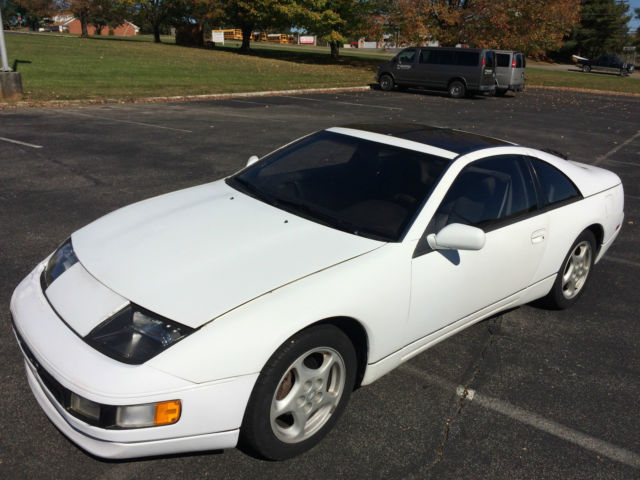 1990 White Nissan 300ZX Hatchback