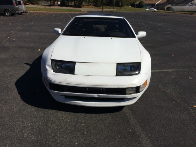 1990 White Nissan 300ZX Hatchback