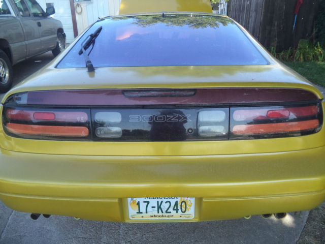 1990 Yellow Nissan 300ZX Hatchback