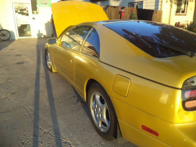 1990 Yellow Nissan 300ZX Hatchback
