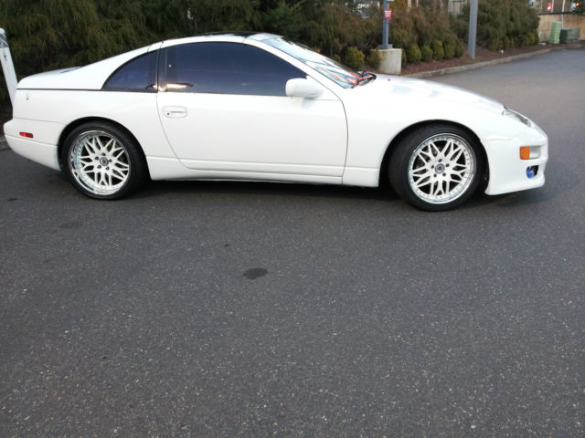 1990 White Nissan 300ZX