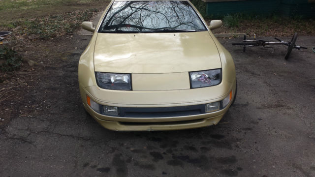 1990 White Nissan 300ZX Coupe