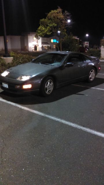 1990 Gray Nissan 300ZX Coupe