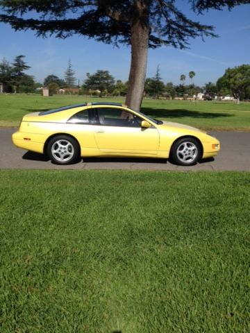 1990 Yellow Nissan 300ZX Coupe
