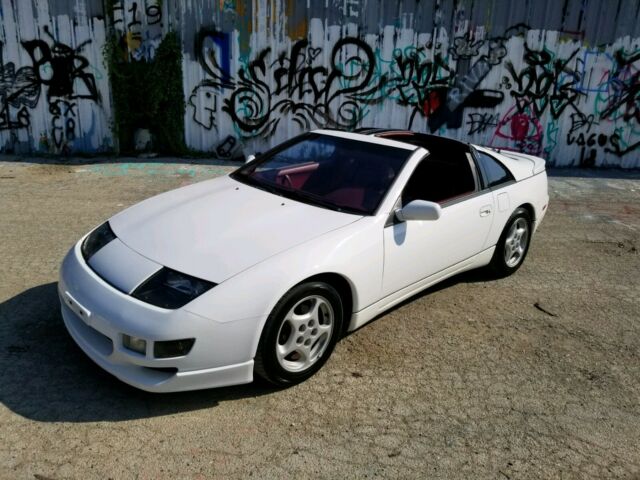 1990 White Nissan 300ZX Coupe