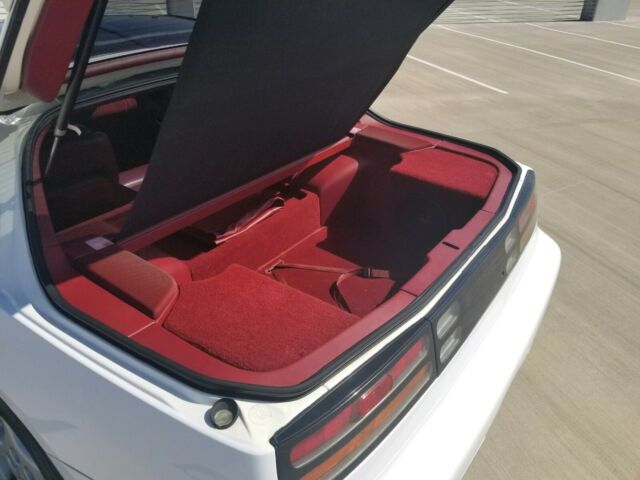 1990 White Nissan 300ZX Coupe