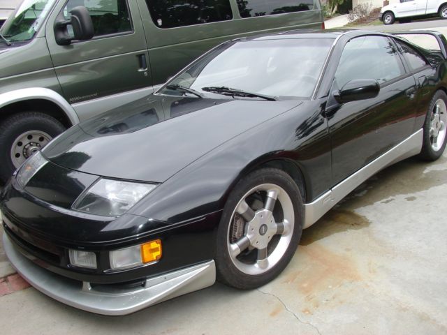 1990 BLACK WITH SILVER Nissan 300ZX Coupe