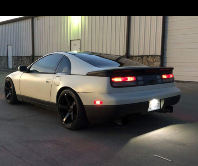 1990 MATE PEARL WITH BLACK Nissan 300ZX Coupe