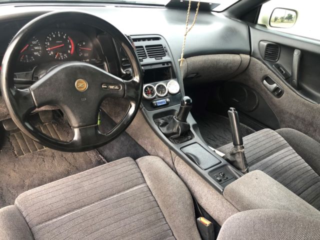 1990 MATE PEARL WITH BLACK Nissan 300ZX Coupe