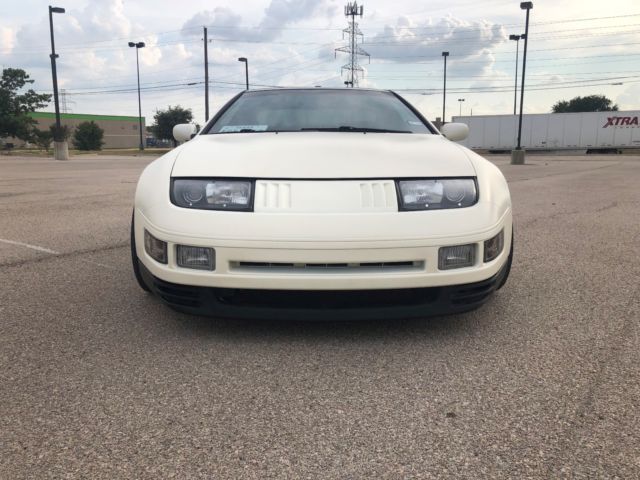 1990 MATE PEARL WITH BLACK Nissan 300ZX Coupe