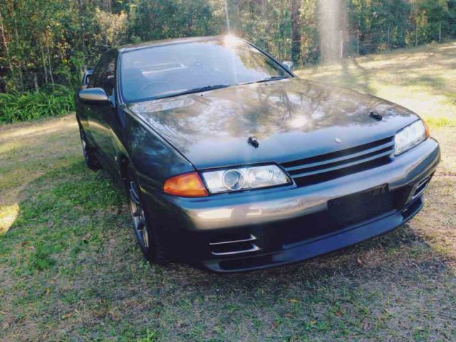 1990 Gun Grey Metallic Nissan GT-R