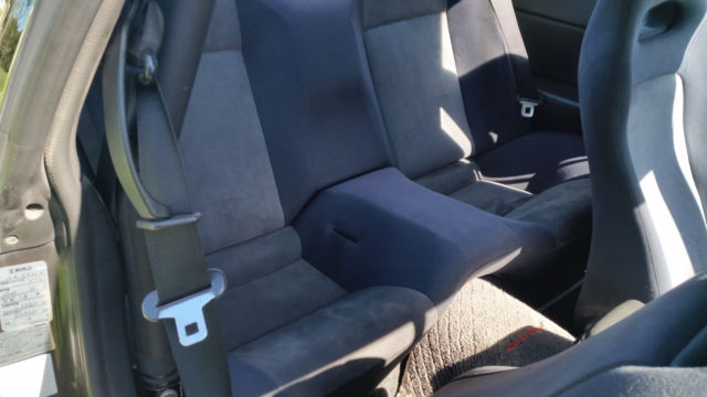 1990 Gunmetal Nissan GT-R Coupe