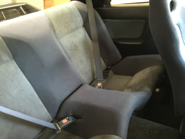 1990 Gunmetal Nissan GT-R Coupe