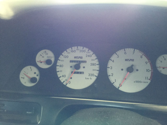 1990 Gunmetal Nissan GT-R Coupe