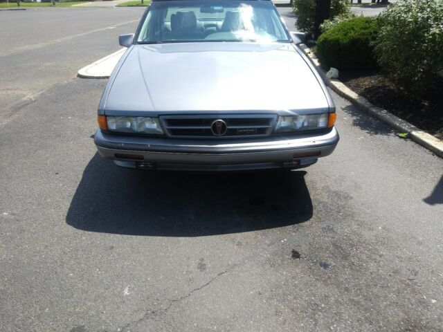 1990 Gray Pontiac Bonneville Sedan