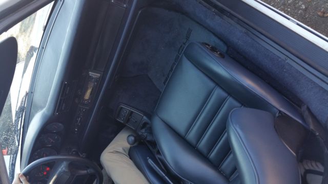 1990 White Porsche 911 Coupe