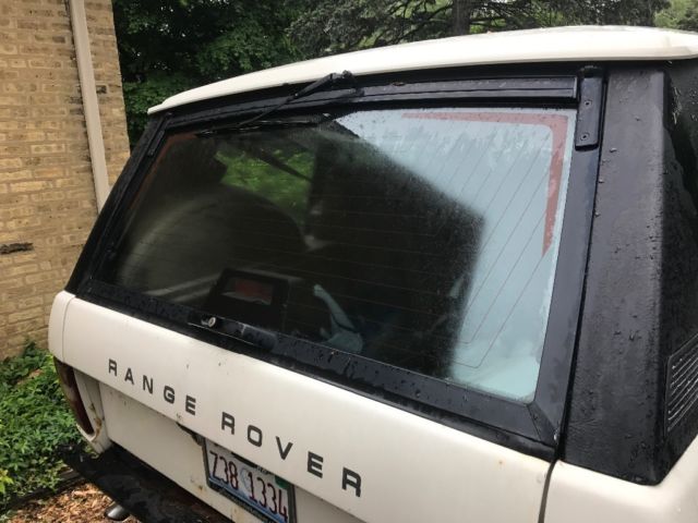 1990 White Land Rover Range Rover SUV