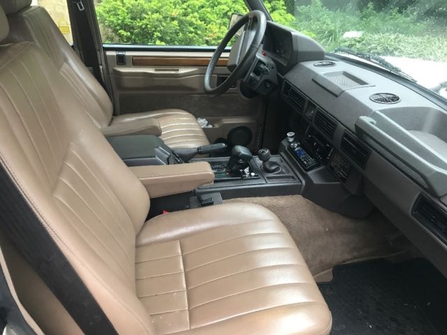 1990 White Land Rover Range Rover SUV