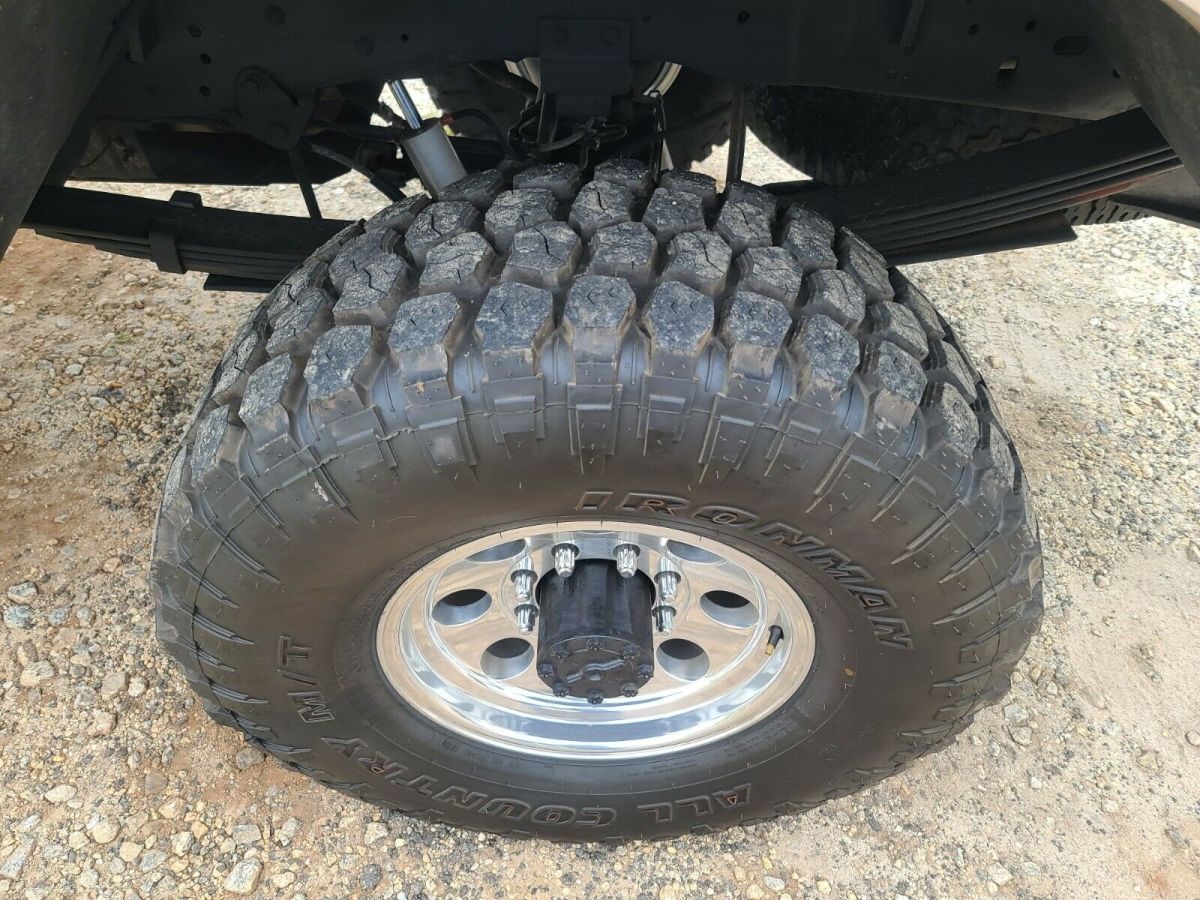 1990 Brown Ford F-250 Standard Cab Pickup