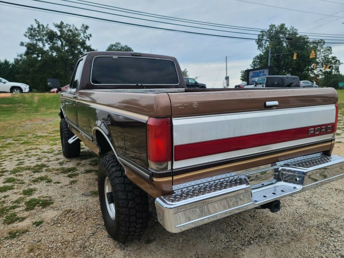 1990 Brown Ford F-250 Standard Cab Pickup