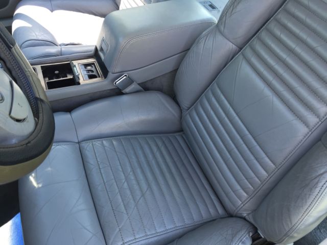 1990 Silver Buick Reatta