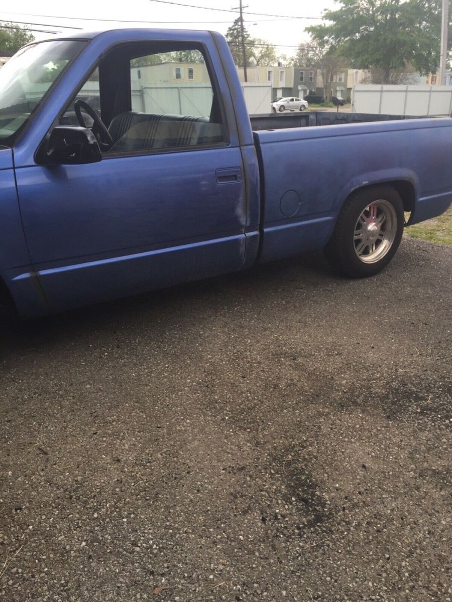 1990 Chevrolet Silverado 1500 Standard Cab Pickup