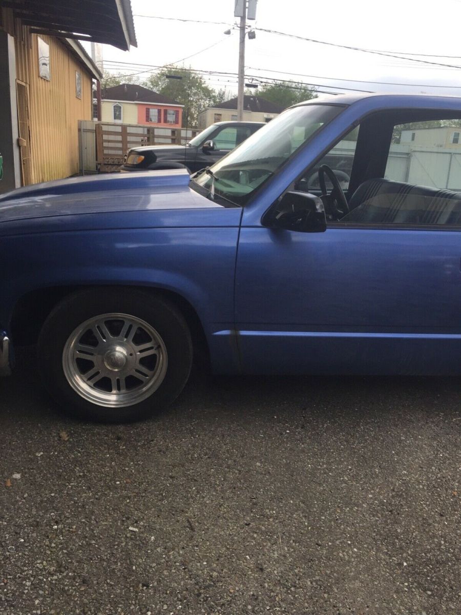1990 Chevrolet Silverado 1500 Standard Cab Pickup