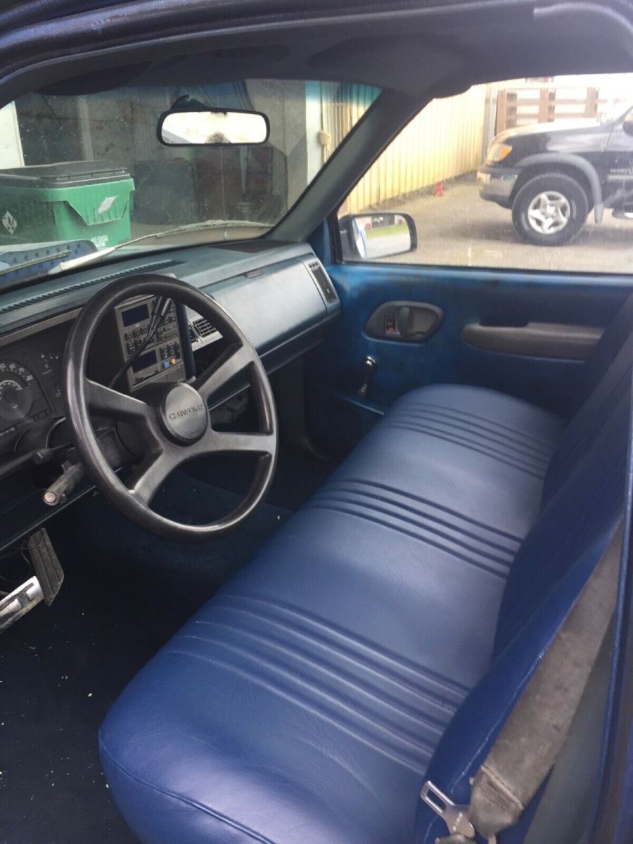 1990 Chevrolet Silverado 1500 Standard Cab Pickup