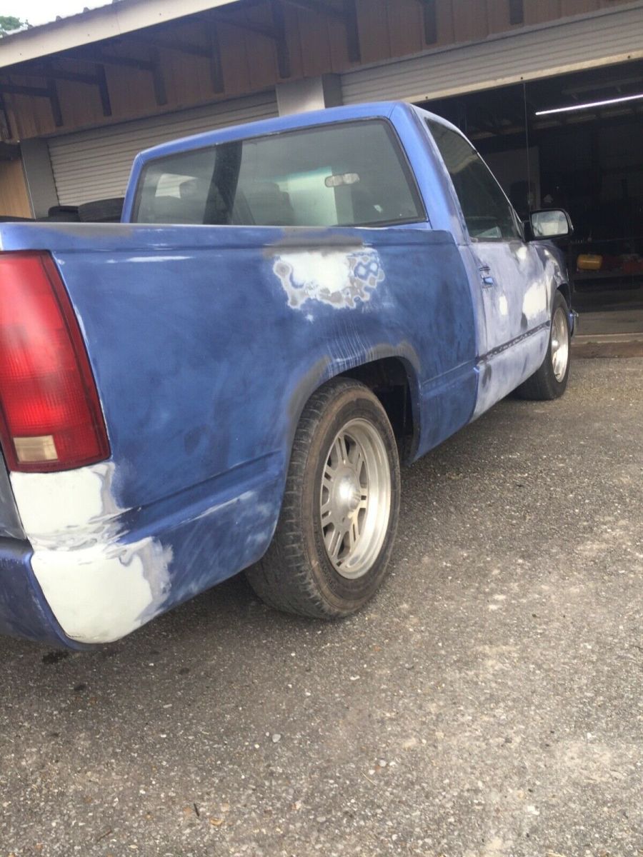 1990 Chevrolet Silverado 1500 Standard Cab Pickup
