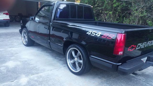 1990 Black Chevrolet Silverado 1500 Standard Cab Pickup